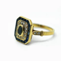Bague Octogonale en or jaune, saphir et diamants