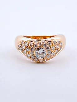 Bague ondulée en or jaune, diamants