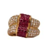 Bague ondulée Or jaune Rubis et Diamants