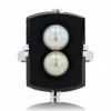Bague onyx et ses perles de culture grise et dorée