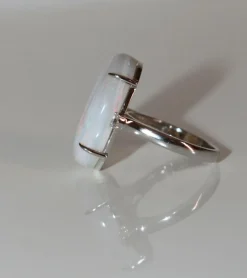 Bague OPALE blanche d'Australie
