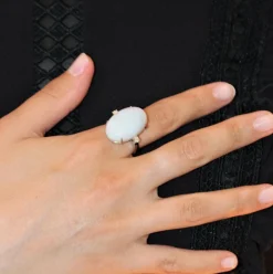 Bague OPALE blanche d'Australie