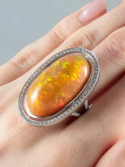 Bague Opale de feu et diamants