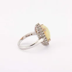 Bague opale, diamants