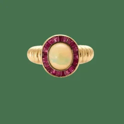 Bague opale or jaune et calibrés rubis
