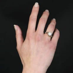 Bague opale ronde diamants or blanc