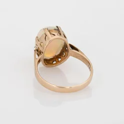 Bague opale éthiopienne bijoux de cocktail vintage en or jaune