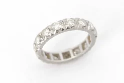 Bague or blanc 18 carat et diamants