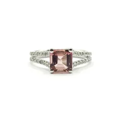 Bague or blanc 18 carats sertie d'une tourmaline et diamants naturels