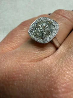 Bague Or Blanc - Diamant Central 4,08 carats