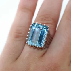 Bague Or blanc Aigue-marine