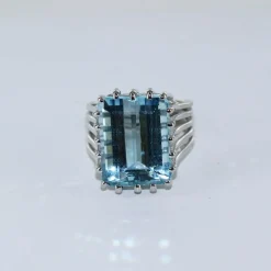 Bague Or blanc Aigue-marine