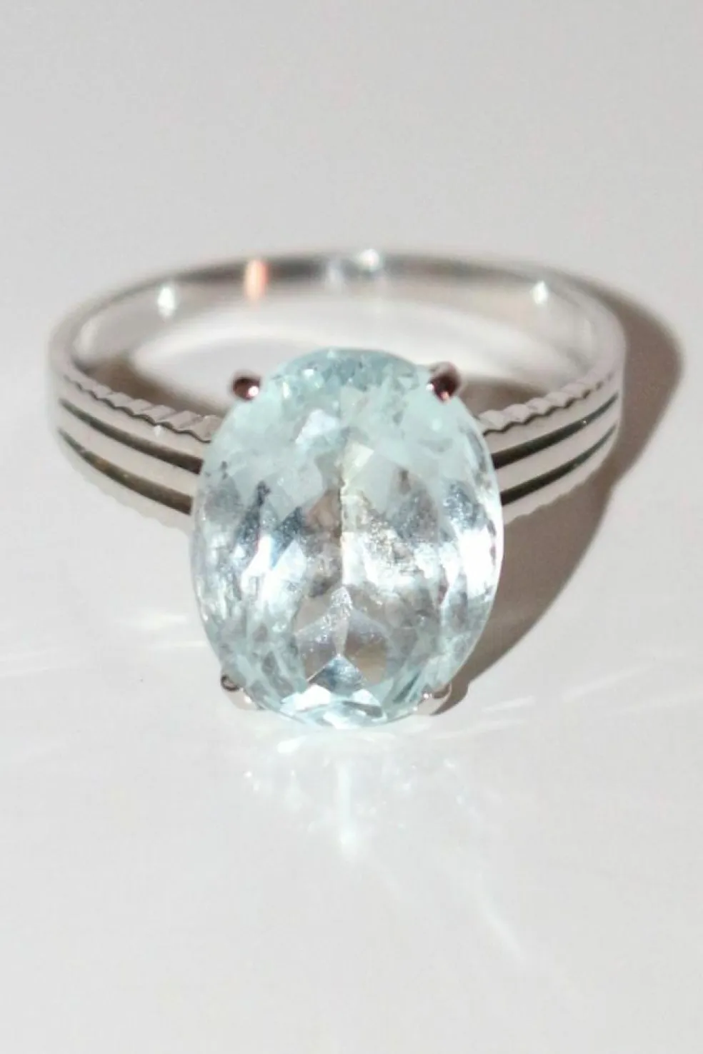 Bague Or Blanc Aigue-marine