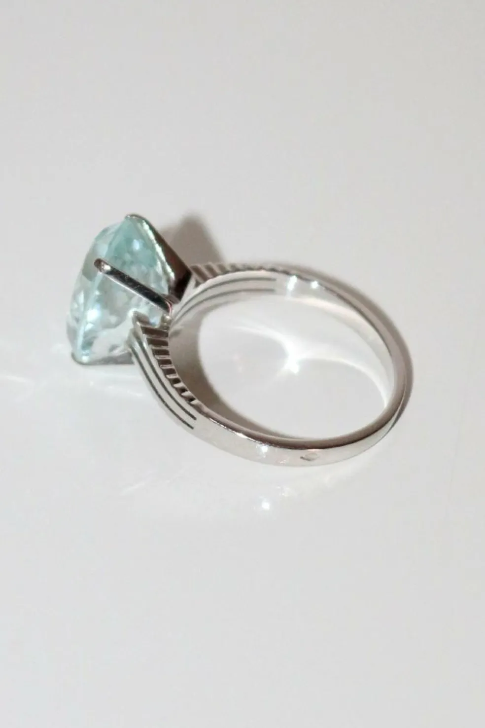 Bague Or Blanc Aigue-marine
