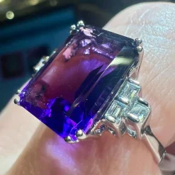 Bague or blanc améthyste diamants