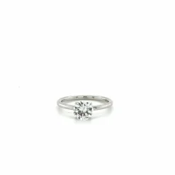 Bague or blanc avec un diamant