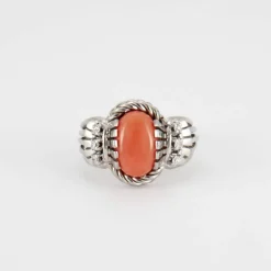 Bague or blanc, corail et diamants