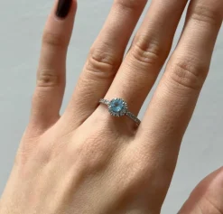 Bague or blanc diamant aigue-marine
