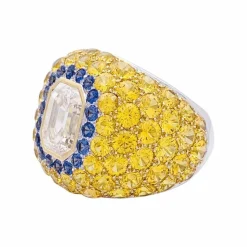 Bague or blanc, diamant brun 2,57 carats, pierres de couleurs.