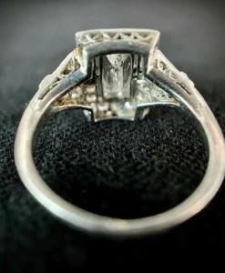 Bague or blanc diamants Art Déco