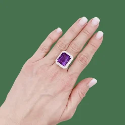 Bague or blanc, diamants, améthyste.