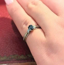 Bague or blanc diamants et saphir