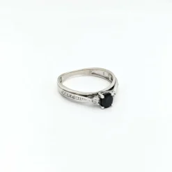 Bague or blanc diamants et saphir