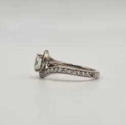 Bague or blanc diamants naturels