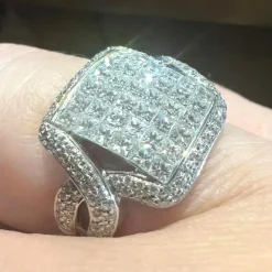 Bague Or blanc Diamants princesse
