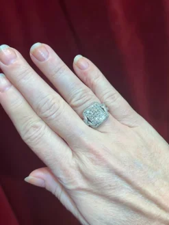 Bague Or blanc Diamants princesse