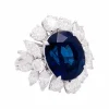 Bague or blanc, diamants, saphir.