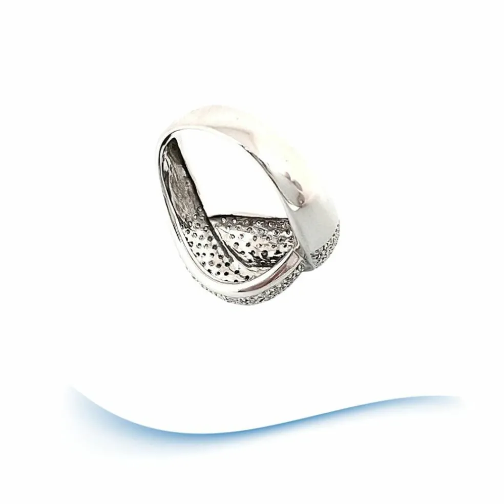 Bague or blanc, diamants total 2 carats