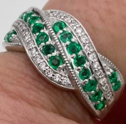 Bague Or Blanc, Emeraudes & Diamants