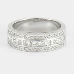 Bague or blanc et diamants