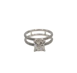 Bague or blanc et diamants