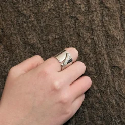 Bague or blanc et diamants