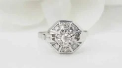 Bague or blanc et diamants