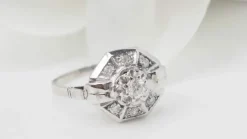 Bague or blanc et diamants