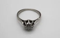 Bague or blanc et diamant