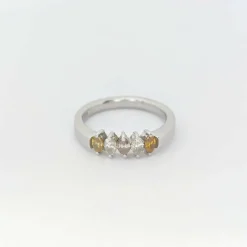 Bague or blanc et diamants