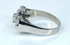 Bague or blanc et diamants, vers 1930