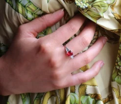 Bague Or Blanc Et Spinelle Naturel