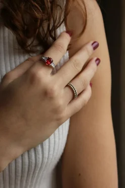 Bague Or Blanc Et Spinelle Naturel