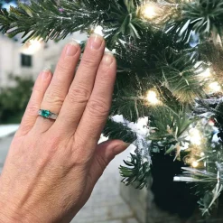 Bague Or blanc Émeraude Diamants