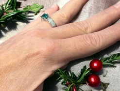 Bague Or blanc Émeraude Diamants
