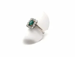 Bague or blanc, émeraude et diamants