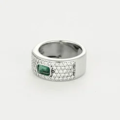 Bague or blanc, émeraude et diamants