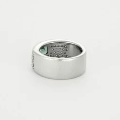 Bague or blanc, émeraude et diamants