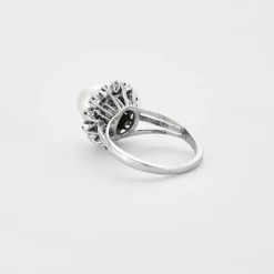 Bague or blanc perle akoya et diamants