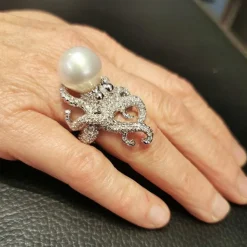 Bague or blanc perle diamants